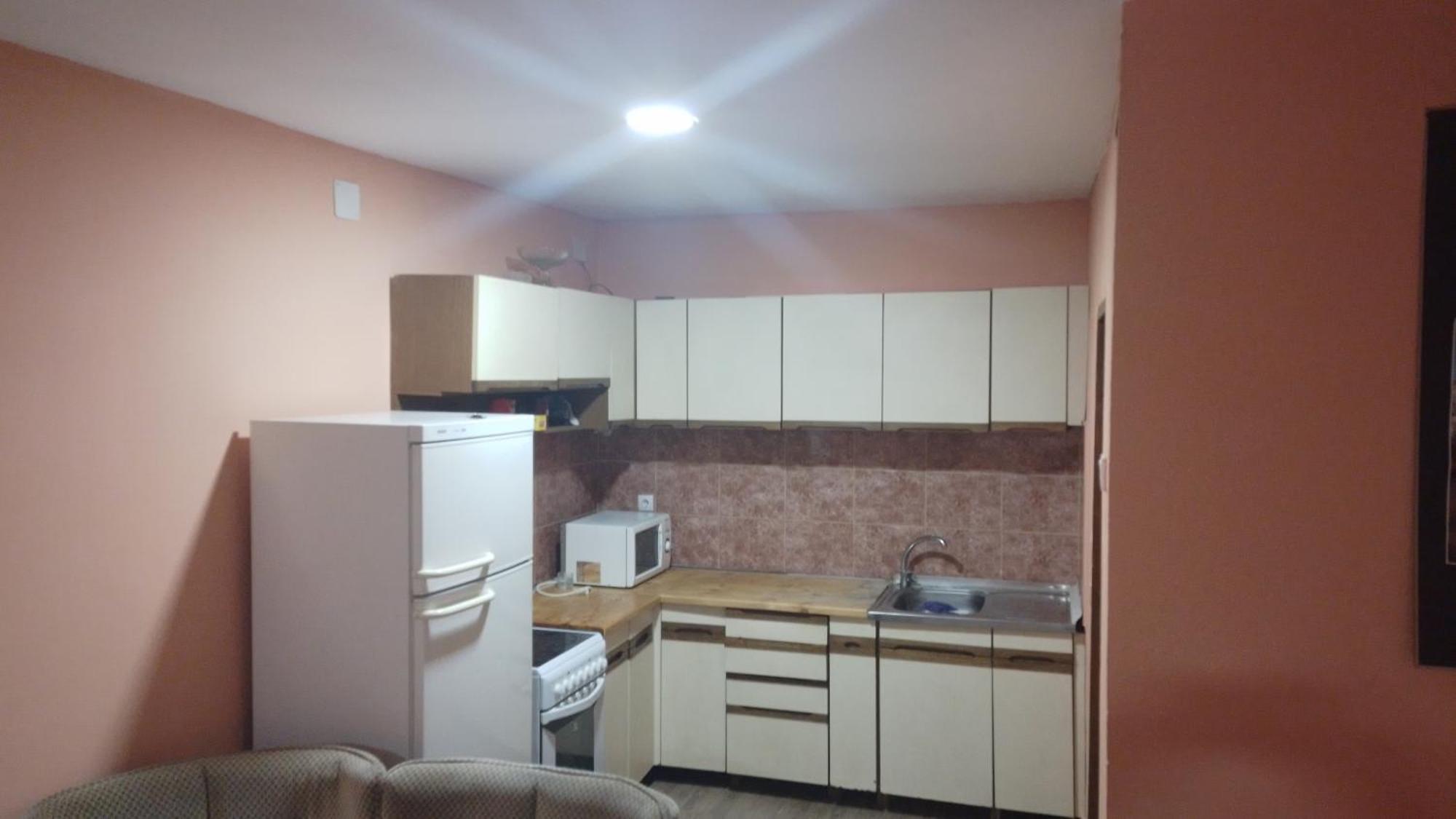 Red Apartman Trebinje Exteriör bild